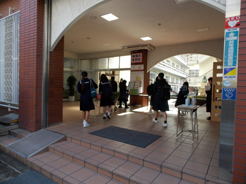 新入生オリエンテーション 潤徳女子高等学校 